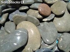 1 kilo de piedras de rio (planas)