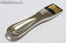 16g Memoria USB2.0 de metal con logo a serigrafía y grabado por láser gratis 109