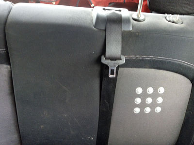2273141 cinturon seguridad trasero central / 71740617 / para fiat grande punto (