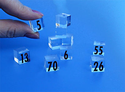 25 cubes de balisage de vitrine