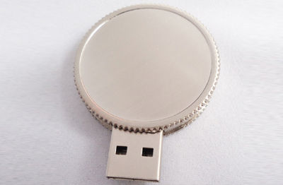 4G Memoria USB2.0 de metal con logo a serigrafía y grabado por láser gratis 96