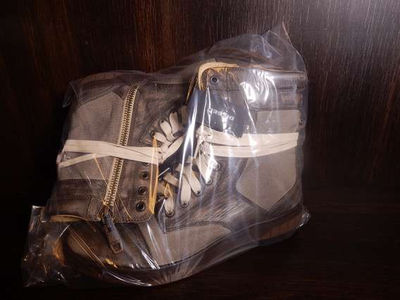 6040 pieces italian top brands (incl 2100 pairs of shoes) €25,- - Foto 2