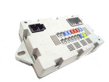 7477466 caja reles / fusibles / CPLA14Q073AA / LR041091 / para land rover discov