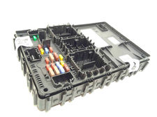 7482816 caja reles / fusibles / JU5T15604EJH / F005V02978 / 2366793 para ford fi