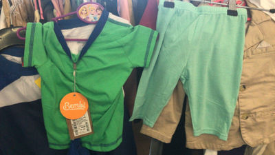 Abbigliamento per bambini in stock - Foto 2