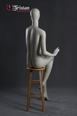 Abstract female mannequin sitting pearl white - Foto 5