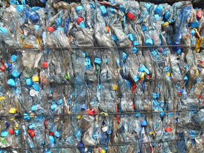 Achat et vente de Plastiques Recyclé(bouteille Pet et Pehd,) - Photo 2