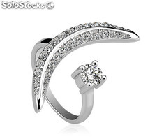 Adjustable rhodium plated ring with Cubic Zircon..