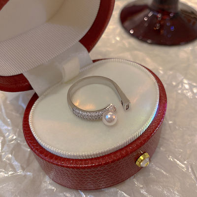 Anéis aberto de diamante e pérola com cravação de precisão para mulheres - Foto 4