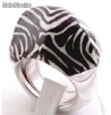 Anello smaltato zebra in argento