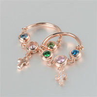 anillo de plata color dorado con corazónes de roja, verde ,azul y cristales - Foto 2