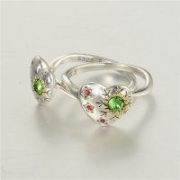 anillo plata/chapado,diseño de corazón con circónes verde y rojos - Foto 4