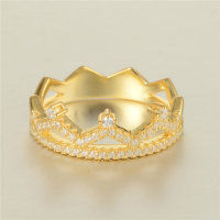 anillo plata color dorado diseño de crona con circónes cristales - Foto 5