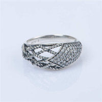 anillo plata con circónes cristales , estilo clásico. - Foto 5