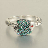 anillo plata ,diseño de pez con piedras verdes y azueles - Foto 3