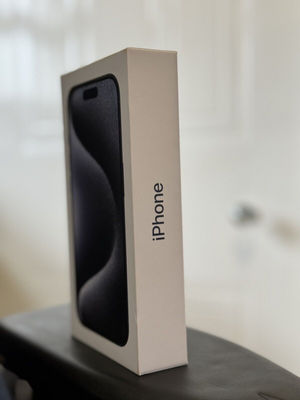 Apple iPhone 15 Pro - 256 GB - Niebieski Tytan (Odblokowany) - Zdjęcie 5