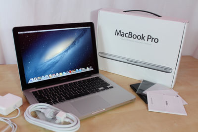 Apple MacBook Pro 15 Retina 2.5Ghz i7 16 GB 512 GB