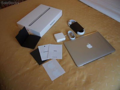 Apple MacBook Pro 17-inch Notebook
