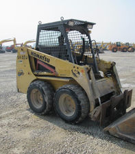 Arriendo de Mini-cargador Komatsu SK 07 J