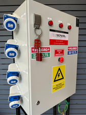 Foto del Producto Arriendo panel eléctrico estándar minero.