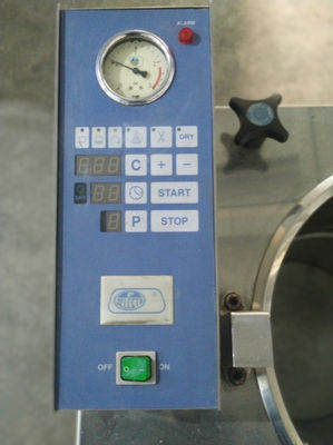 Autoclave automático para esterilización a vapor con sistema prevacumm - Foto 2