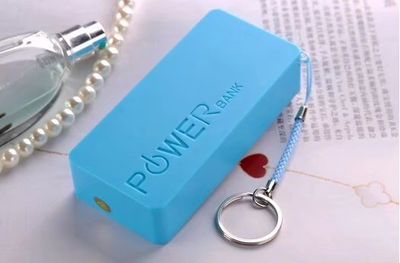 Banco de energia 5200mAh cargador power bank grande perfume - Foto 4