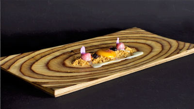 bandejas de madera especial para presentar comida.