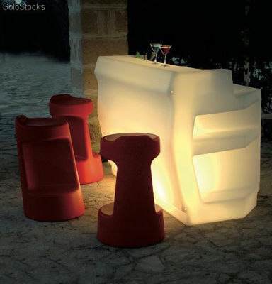 Barra de polietileno plastica iluminable led para bar Zanzibar