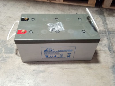 Batteries LP12V -100AH agm LPGS12-150AH gel -LPGS12-200AH gel -LPGS12-250 gel - Photo 2