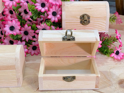 Baúl de madera en forma de cofre regalos y presentaciones de regalo - Foto 2
