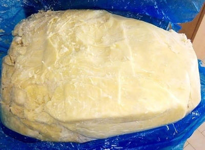 Beurre de karité pur et non-raffiné (10 kg en vrac)