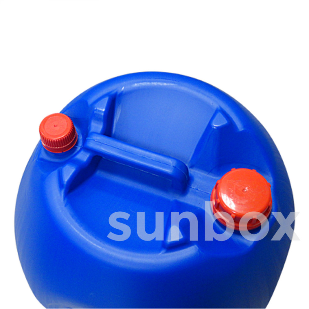 Bidón de plástico azul con tapa negra, ballesta y válvula de