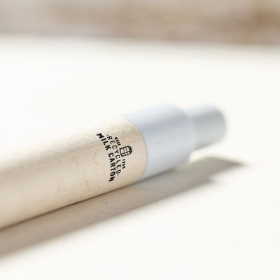 Bolígrafo fabricado con cartones de leche reciclados - Foto 3