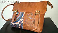 Bolso estilo Desigual