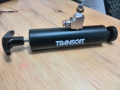 Bomba manual de presion neumatica transcat modelo 6215P a 150 psi