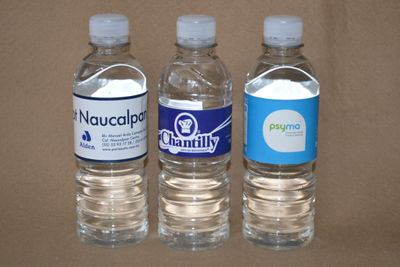 Botellas promocionales con agua - Foto 5