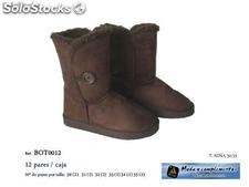 Bottes boutons marrons