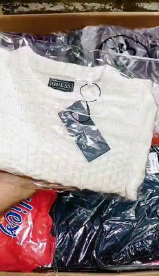 Box Pakiet 25kg Nowa Odzież kat.AB /Quess Adidas Nike Armani / Mix - Zdjęcie 2