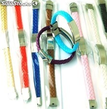 Bracelets Stahl und Leder Geflecht aufzeichnen. Viele sortierte Farben