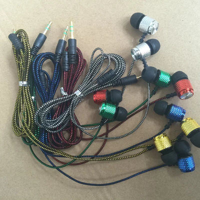 Cables de los auriculares estéreo de 3,5 mm de alambre trenzado