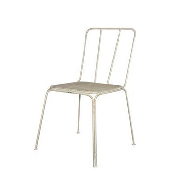 Cadeira de ferro em branco
