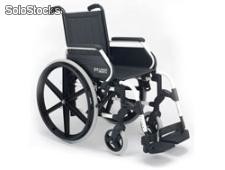 Cadeira de Rodas Manual em Aço