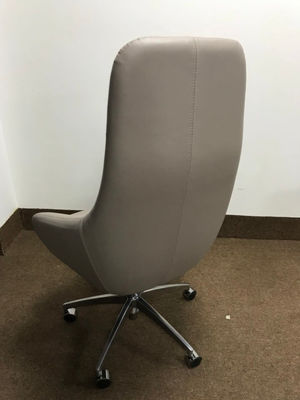 cadeira giratória executiva de couro para móveis de escritório com encosto alto - Foto 3
