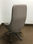 cadeira giratória executiva de couro para móveis de escritório com encosto alto - Foto 3