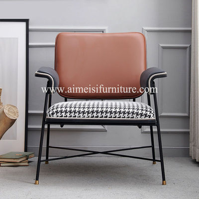 Cadeira moderna com almofada de tecido - Foto 4