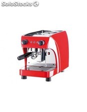 Cafetera semi automático con bomba vibratoria / 1,5lt de capacidad / dimensiones