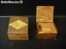 Caixa de madera artesanal tipo porta-comprimidos