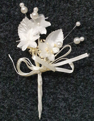 Caja de 24 ud de pick 3 flores perlas dobles. Tela raso y pedreria