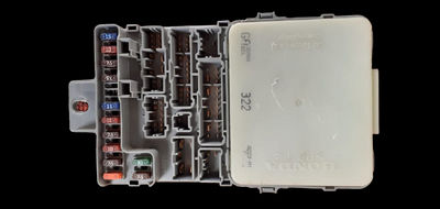Caja De Fusible Interior Izquierda (L) De Honda Odyssey 2000 - Foto 4