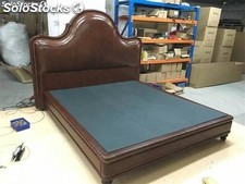 Cama americana, cama tapizada en cuero genuino modelo TR908